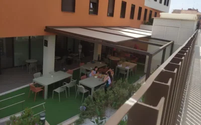 Antes y Después: Instalación de Toldo Veranda en Residencia de Estudiantes en Valencia